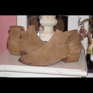 Brown cowboy style short booties